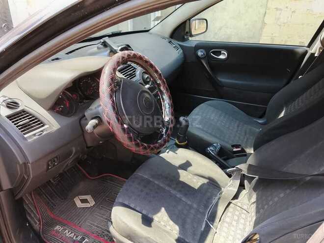 Renault Megane-8