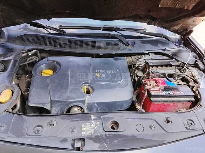 Renault Megane-12