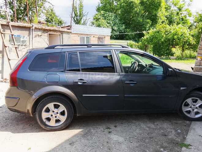 Renault Megane-2