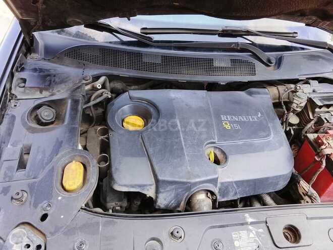 Renault Megane-14