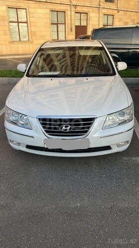 Hyundai Sonata-1