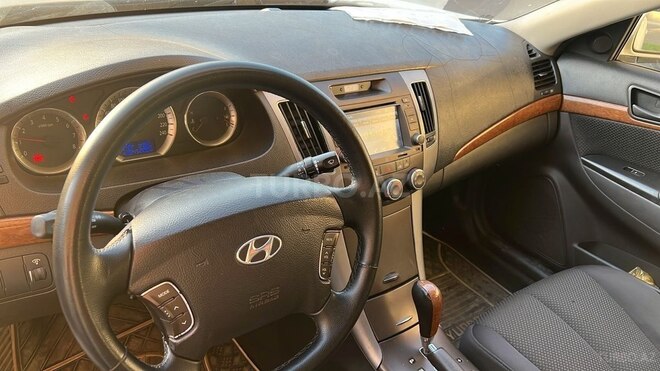 Hyundai Sonata-5