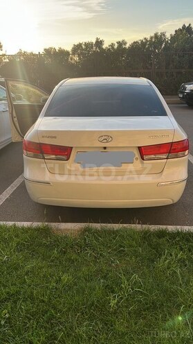 Hyundai Sonata-2