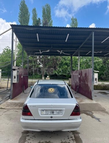 Mercedes C 180-2