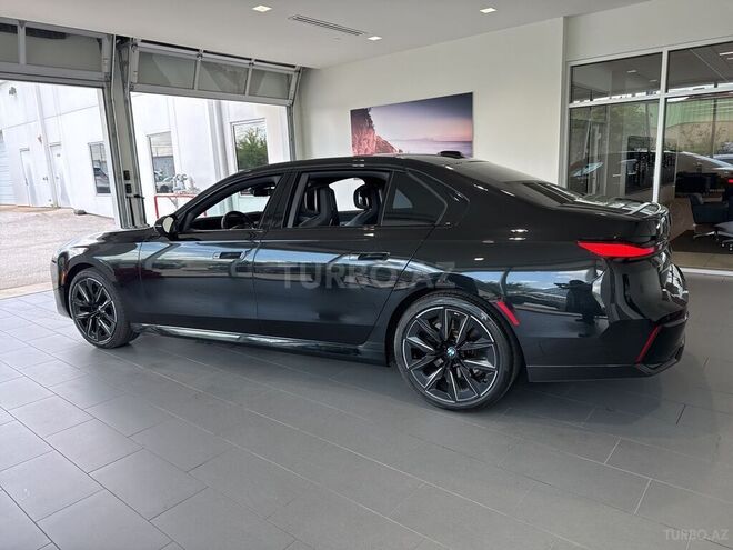 BMW 740-7
