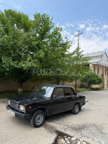 LADA (VAZ) 2107-2