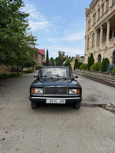 LADA (VAZ) 2107-1