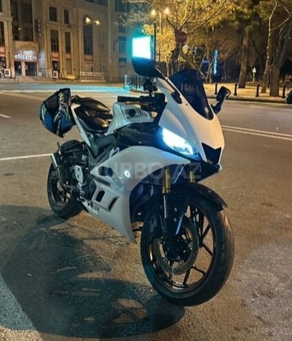 Yamaha YZF-R3-4