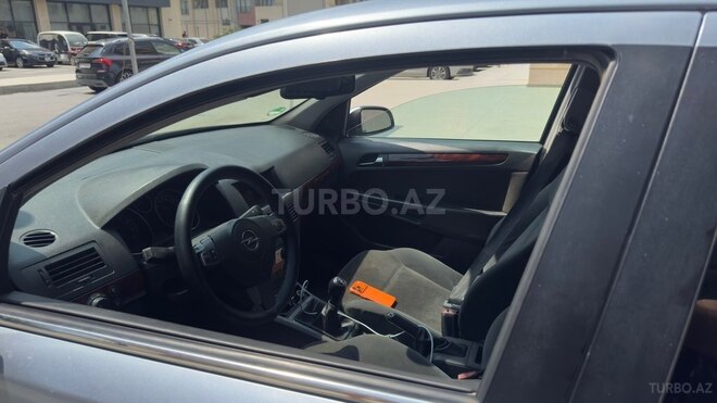 Opel Astra-8