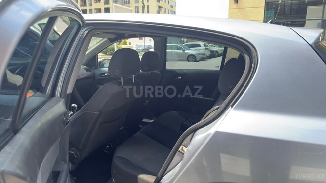 Opel Astra-7