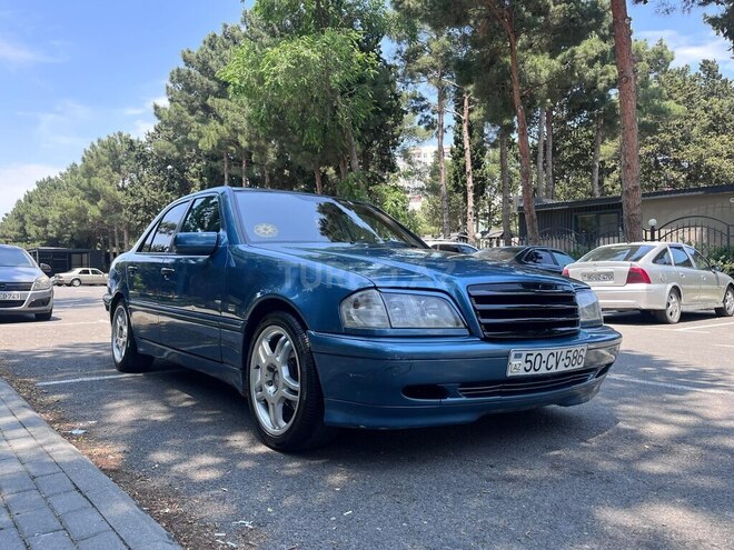 Mercedes C 180-7