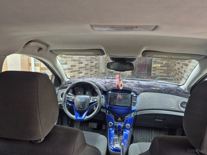 Chevrolet Cruze-2