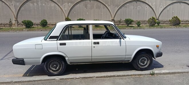 LADA (VAZ) 2107-6