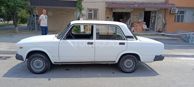 LADA (VAZ) 2107-4