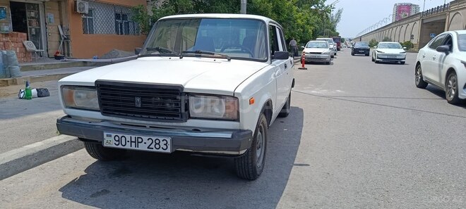 LADA (VAZ) 2107-2