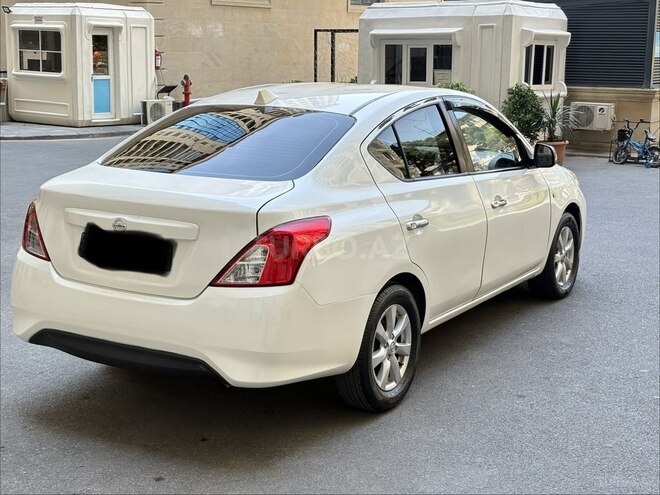 Nissan Sunny-5