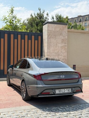 Hyundai Sonata-6