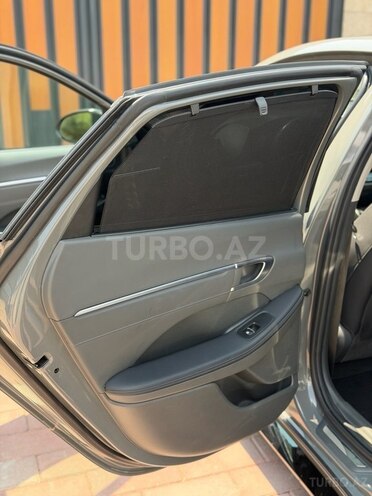 Hyundai Sonata-11