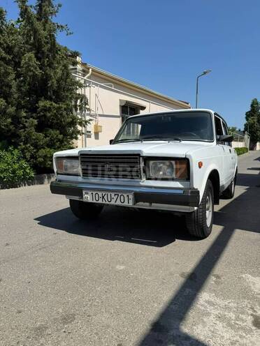 LADA (VAZ) 2107-1
