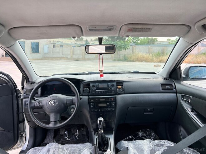 Toyota Corolla-11