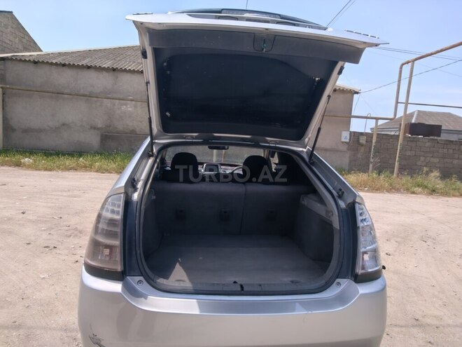 Toyota Prius-3