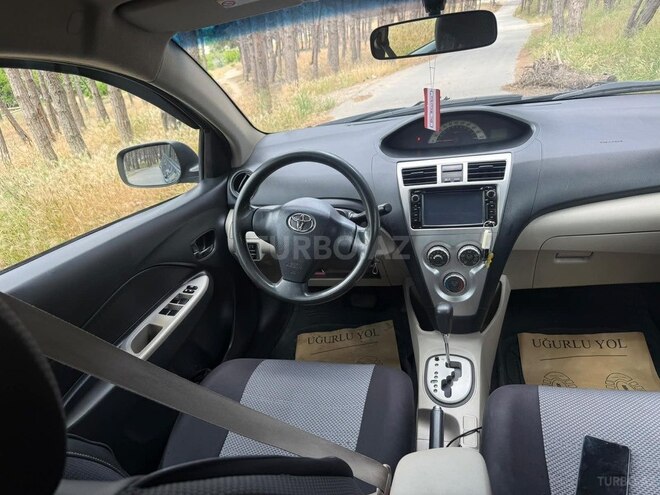 Toyota Yaris-9
