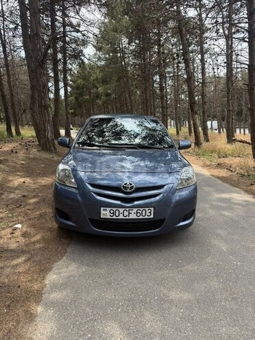 Toyota Yaris-1