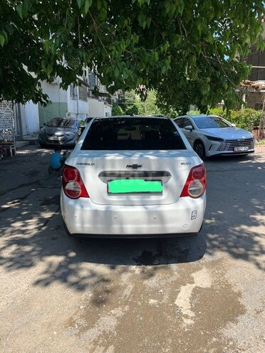 Chevrolet Aveo-2