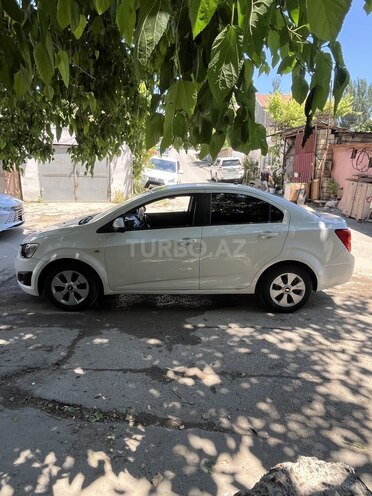 Chevrolet Aveo-4