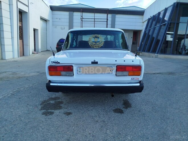 LADA (VAZ) 2107-2