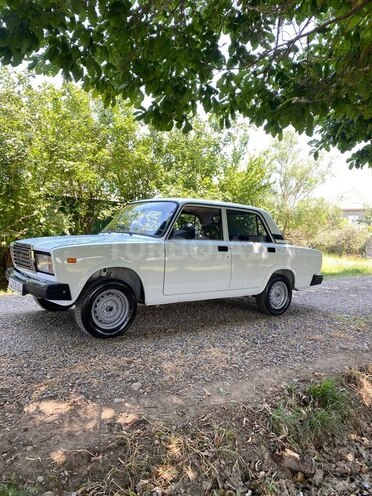 LADA (VAZ) 2107-4