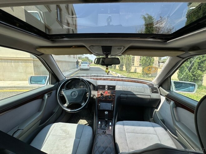 Mercedes C 250-10