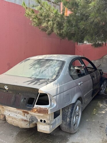 BMW 318-6