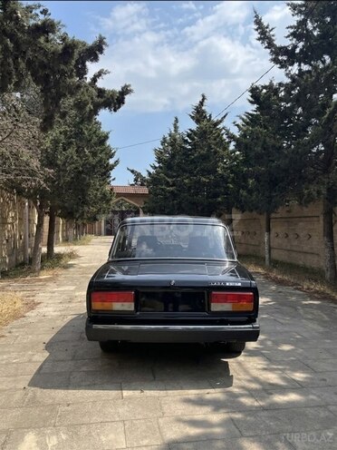 LADA (VAZ) 2107-2