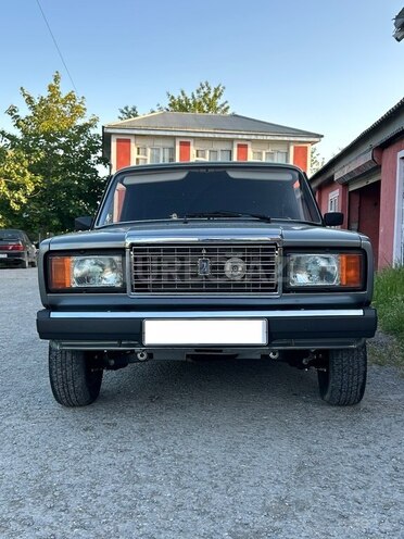 LADA (VAZ) 2107-1