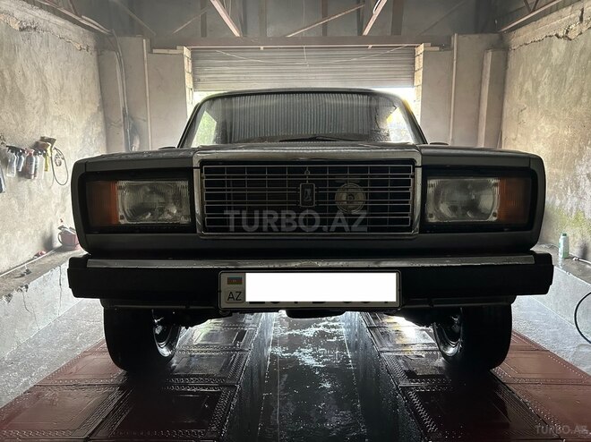 LADA (VAZ) 2107-2