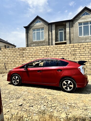Toyota Prius-7