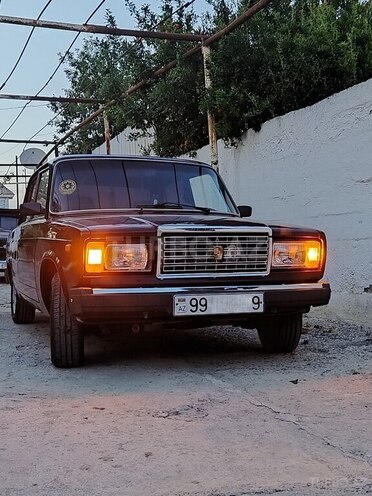 LADA (VAZ) 2107-1