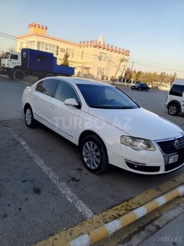Volkswagen Passat-5