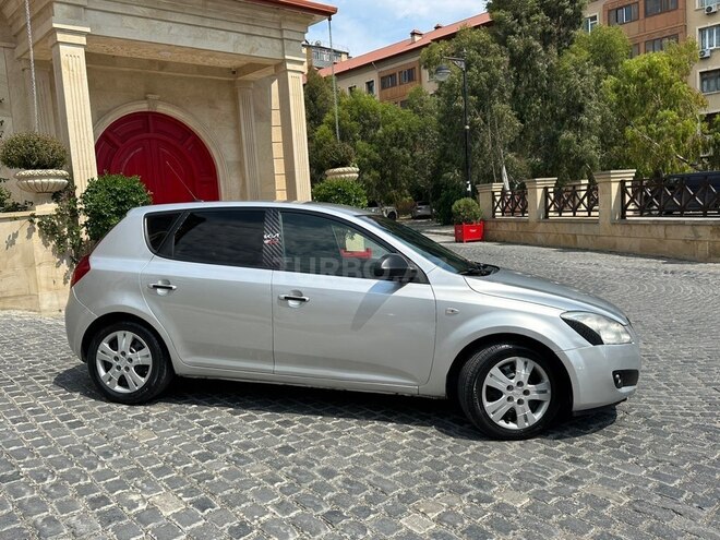 Kia Ceed-4