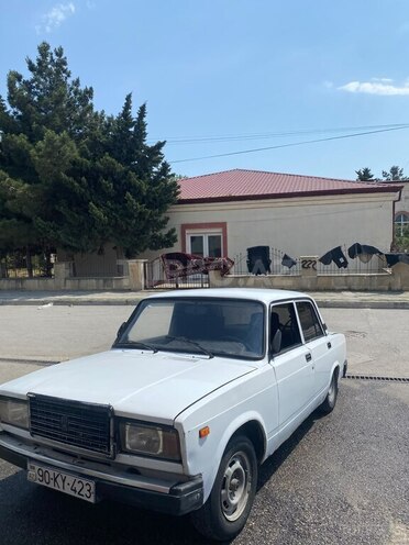 LADA (VAZ) 2107-1