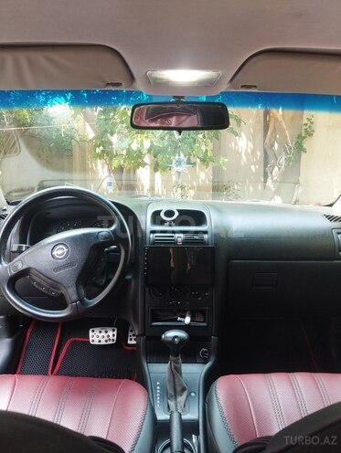 Opel Astra-8