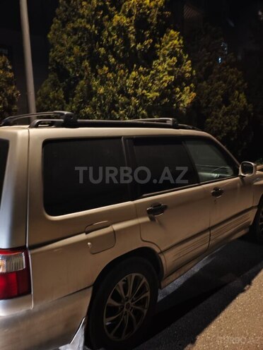 Subaru Forester-12