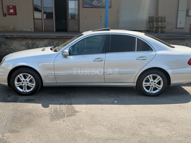 Mercedes E 320-5