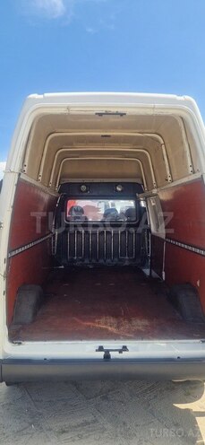 Ford Transit-13