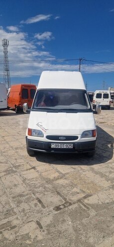 Ford Transit-15