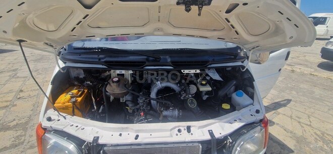 Ford Transit-20