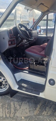 Ford Transit-19