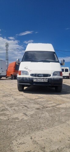Ford Transit-1
