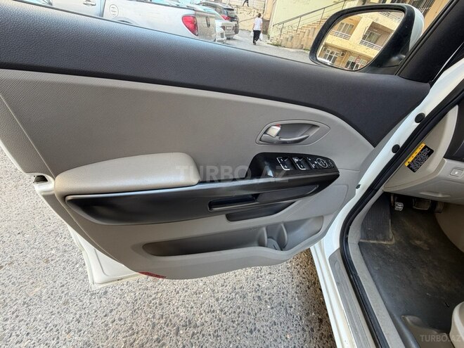 Kia Carnival-12